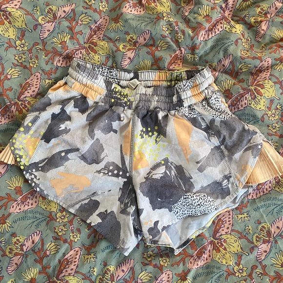 Lululemon Athletic Shorts - Picture 1 of 1